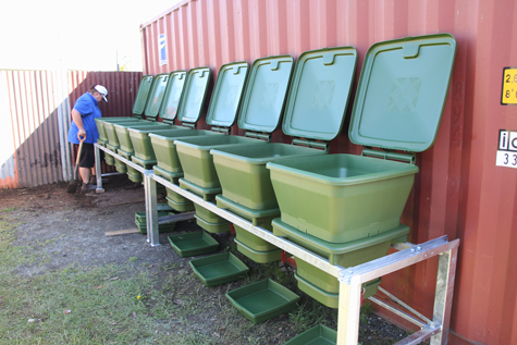 how to build a commercial worm farm